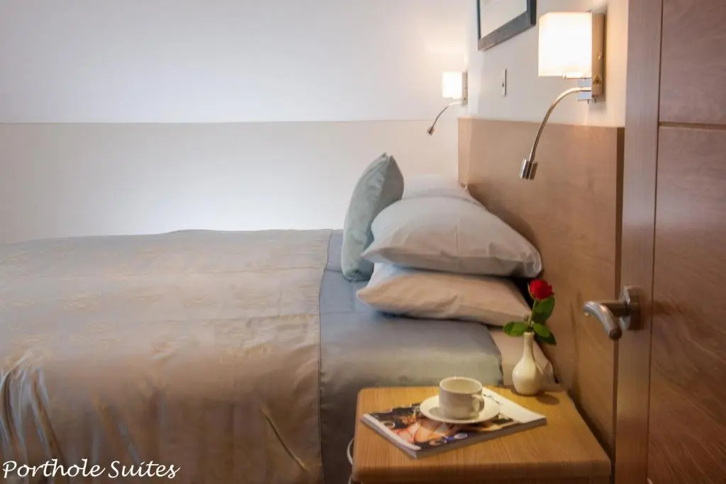 Porthole Suites - Chambres