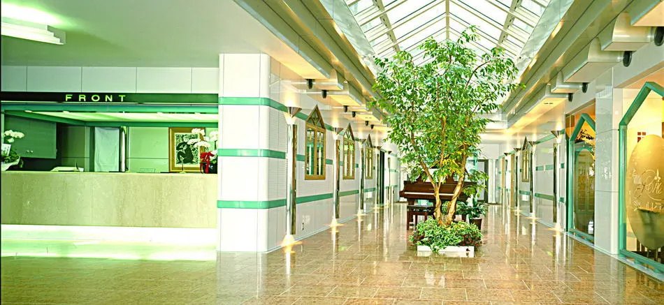Lobby & Reception