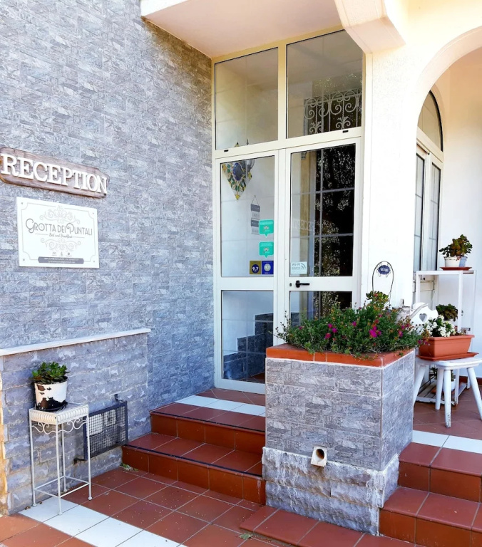 Grotta dei Puntali