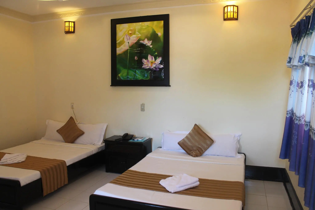 Deluxe Double room (full double bed)