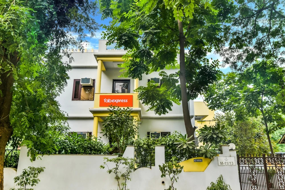 The Residencia Inn Premium