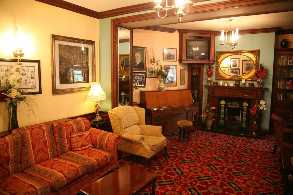 Woodenbridge Hotel and Lodge - Général
