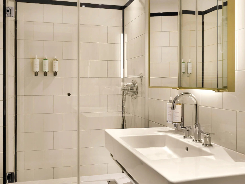 Superior Double room (full double bed)