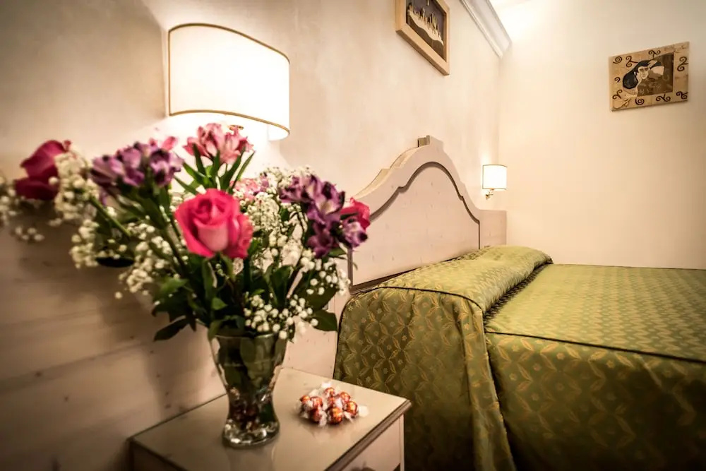 Classic Double room (full double bed)