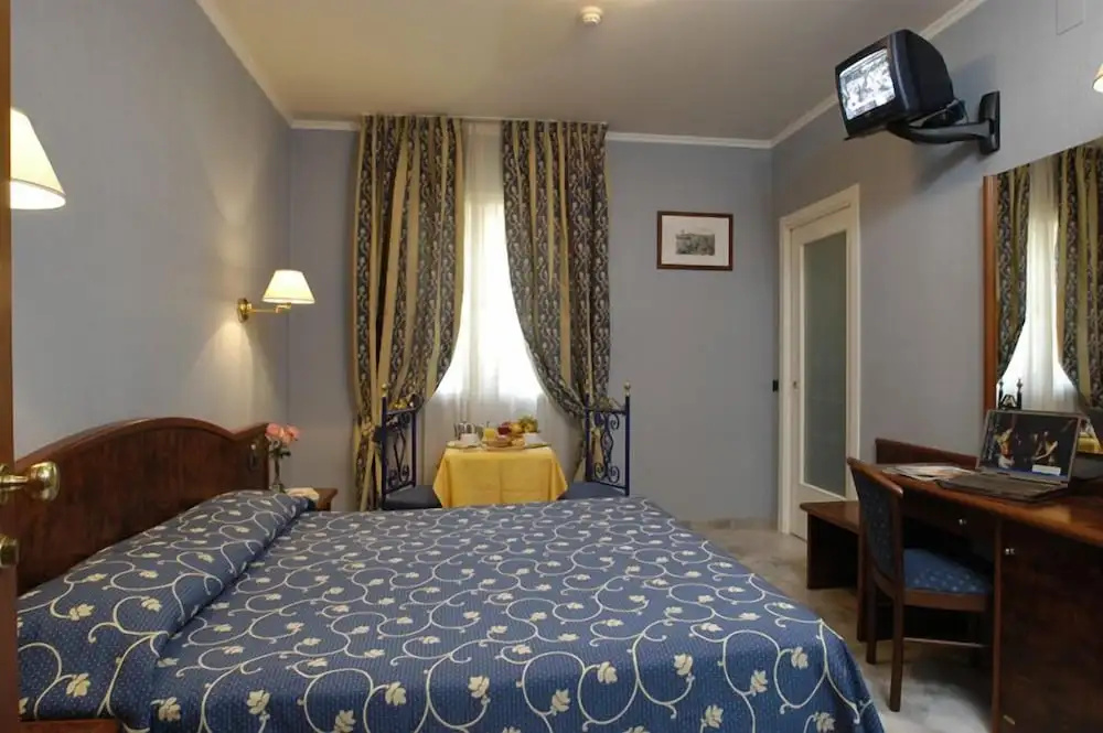 Comfort Double room (full double bed)