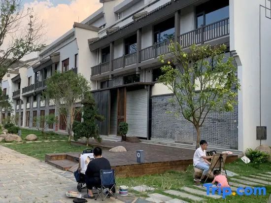 Lishui Momo's House Inn