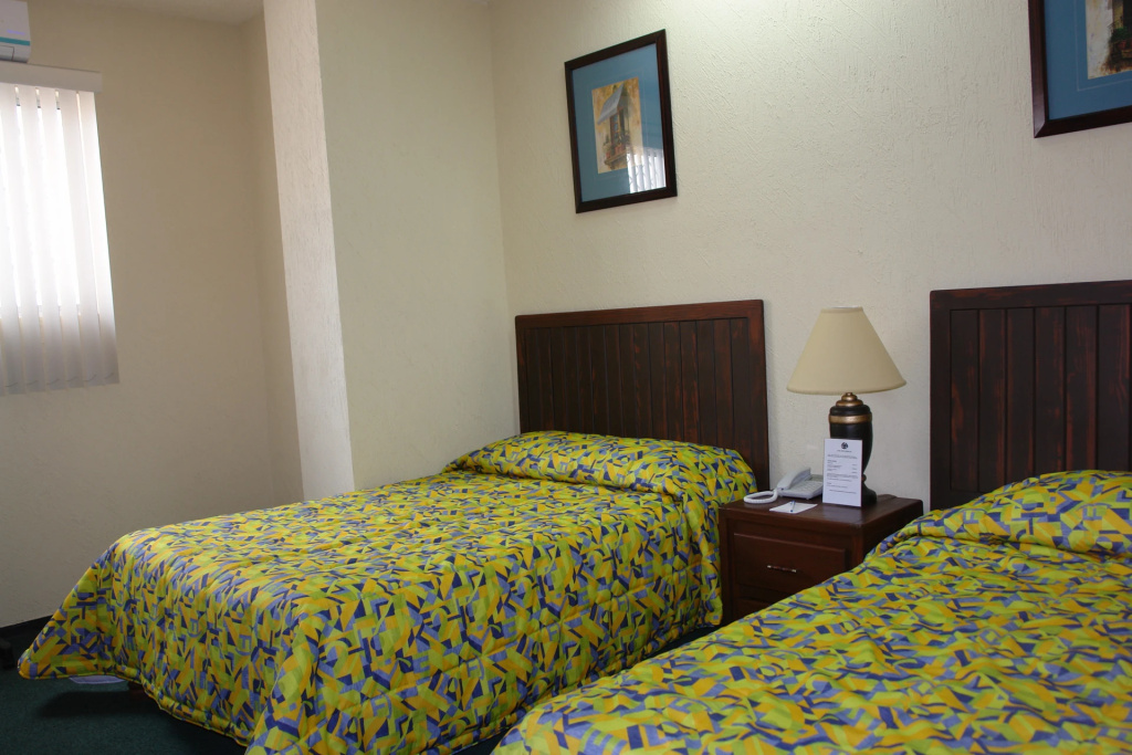 Hotel Fiesta Versalles — 4