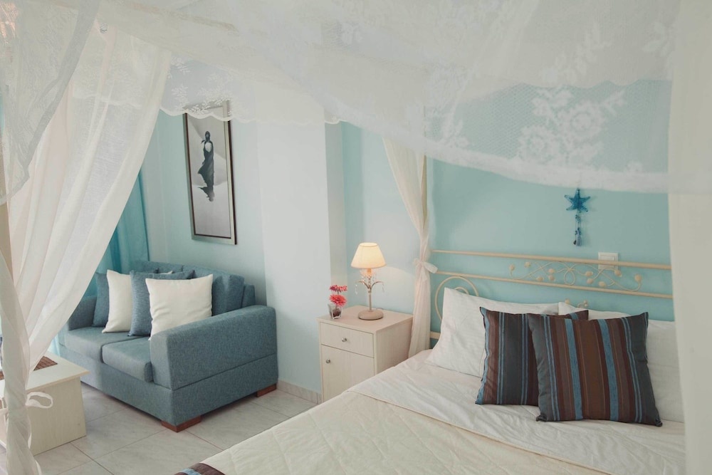 Kyparissia Blue 3 * Kyparissia Blue 3 *