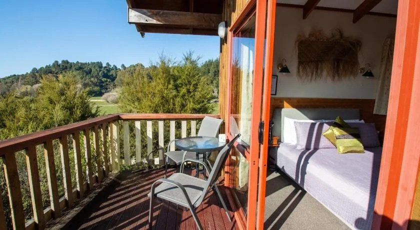 Abel Tasman Ocean View Chalet - фото 12