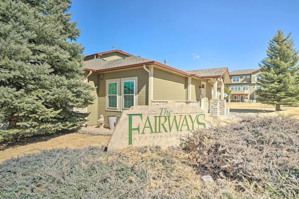 Colorado Springs Townhome ~ 10 Miles to Downtown!