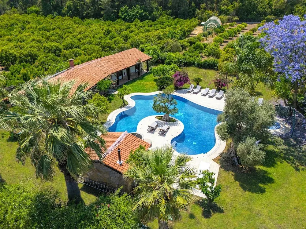 Cottage House - Adult Only
