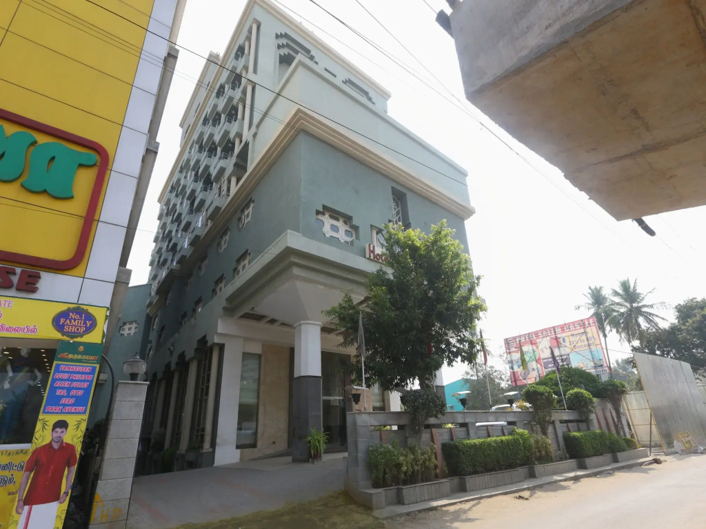 Oyo 8169 Hotel Salem Castle