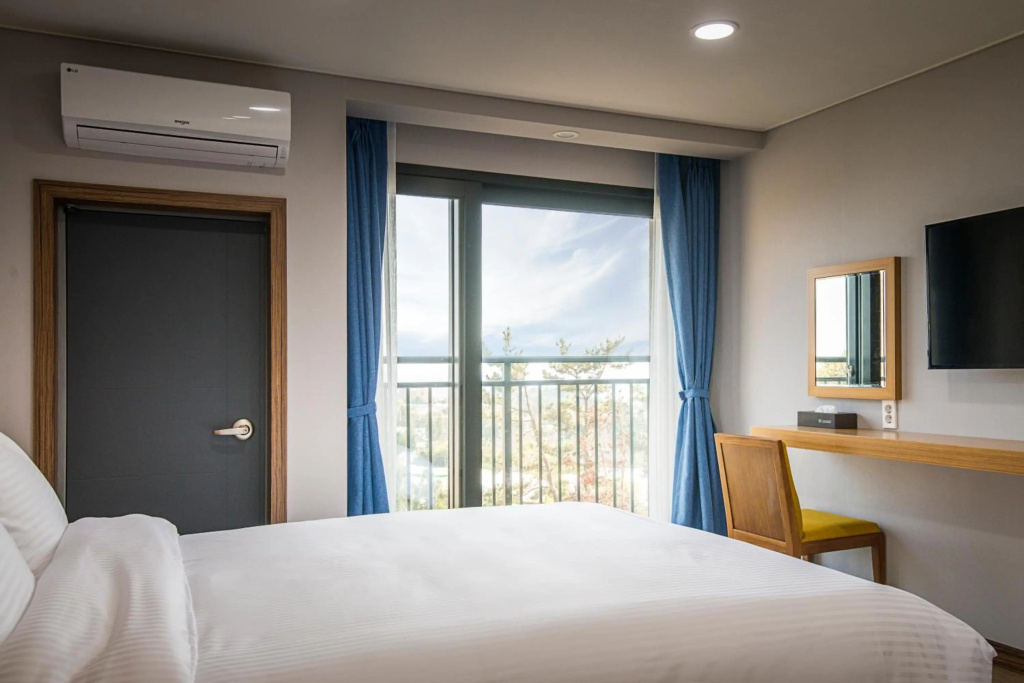 W Ocean Pension — 5