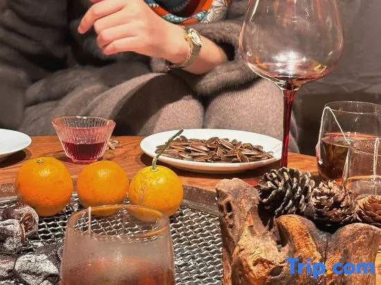 Food & Beverage