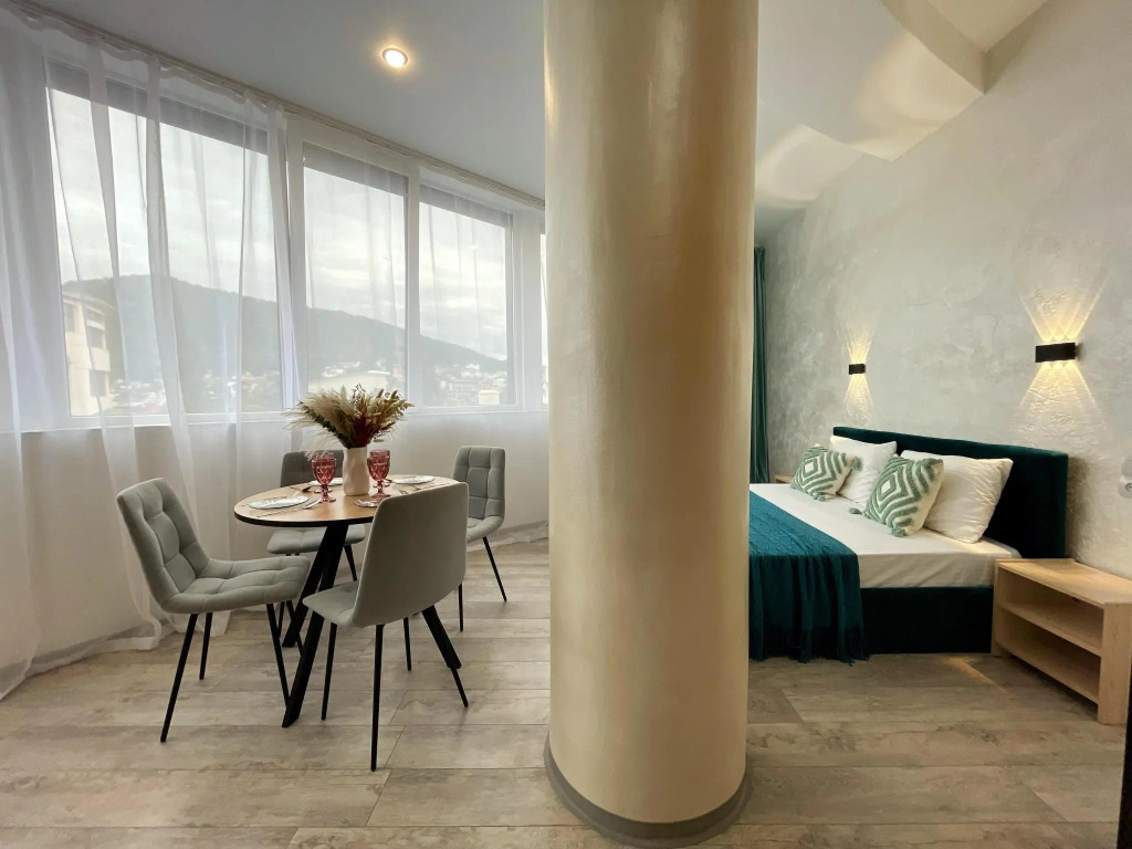 Студия Мансарда в Море