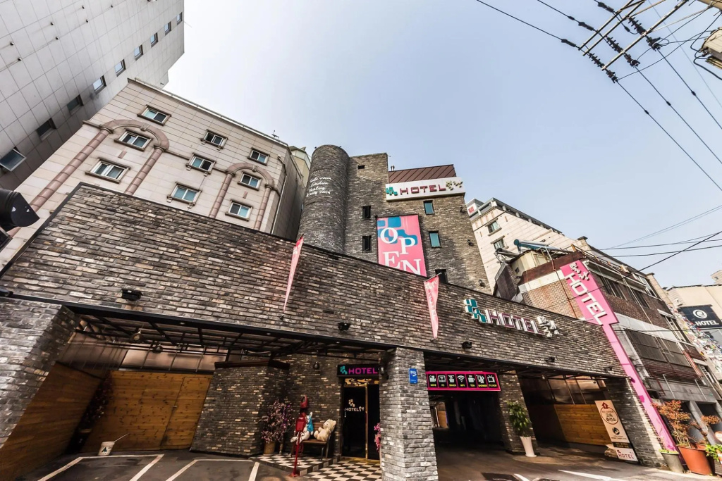 Hotel photo 11