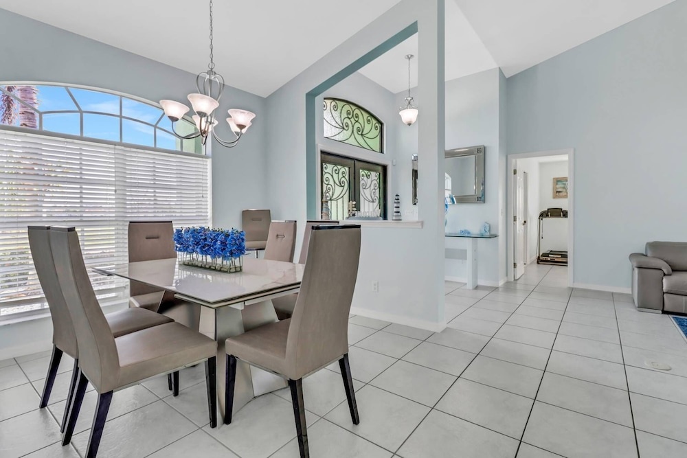 1722 Sw 38Th Ter