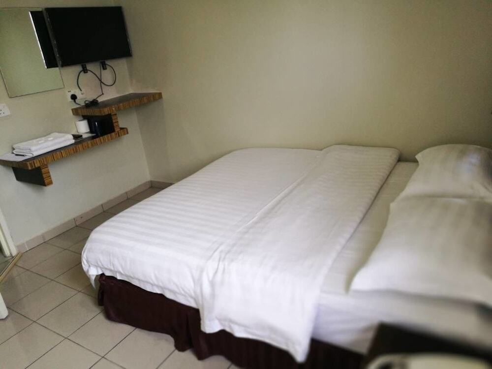 Hotel Traveller