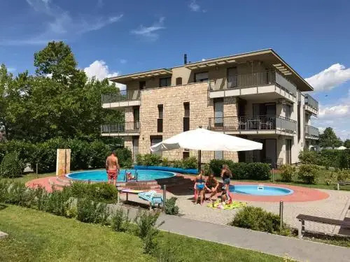 Reflex Apartments Zamárdi - фото 8