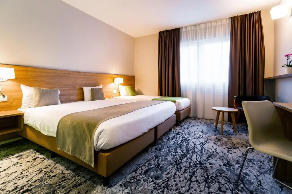 Comfort room
