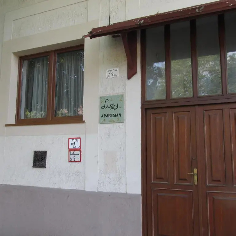 Lizy apartman