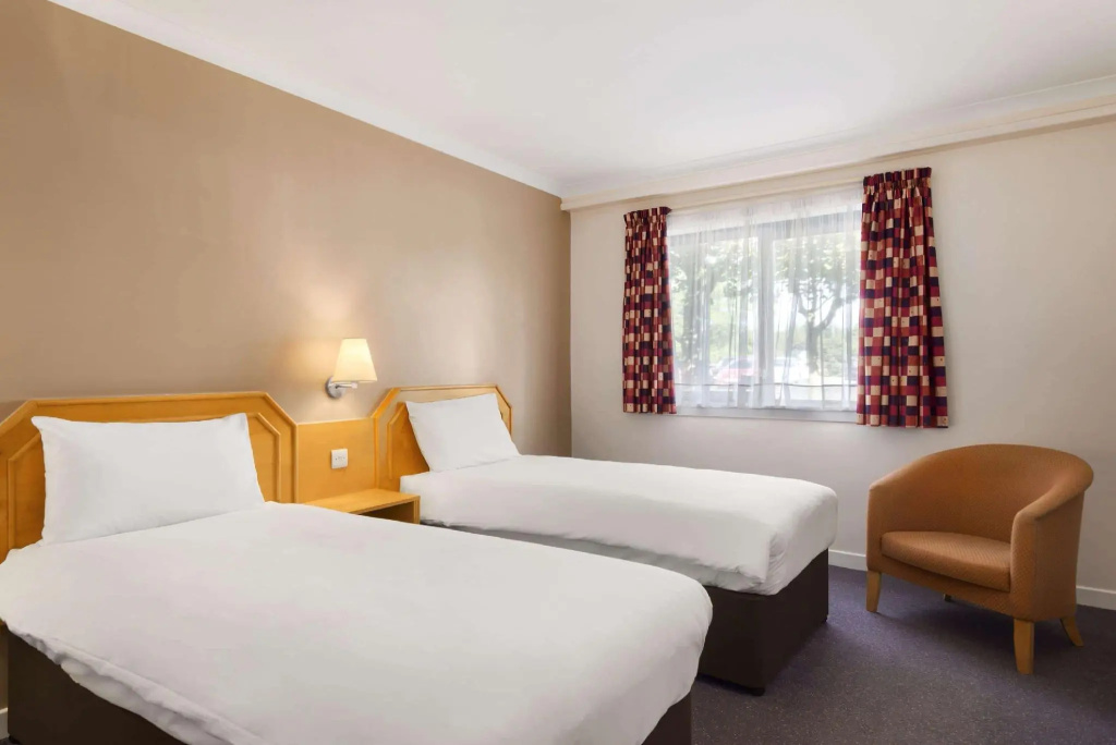Double room (twin beds)