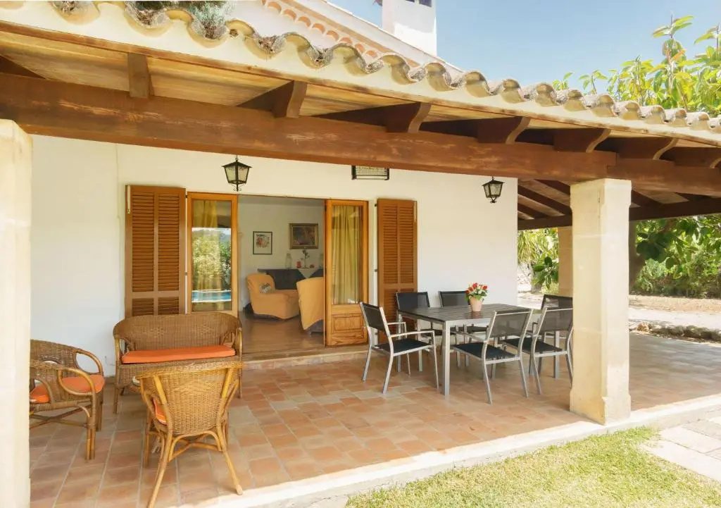 3 Bedrooms Villa
