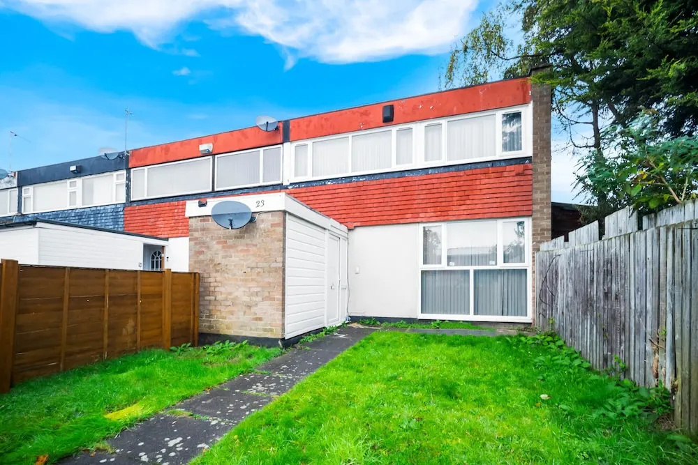 3-bed House, Sleeps 5, Bham Airport, Parking