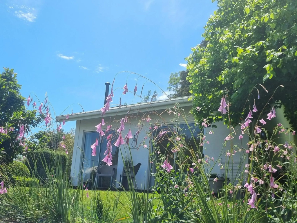 The Cottage on the Corner