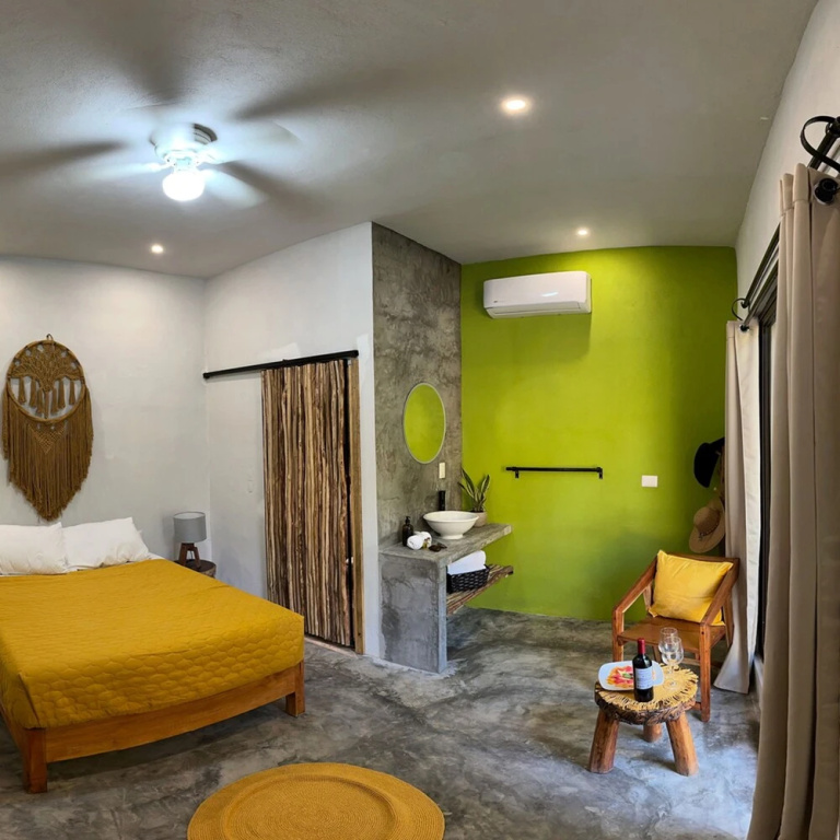 Economy room