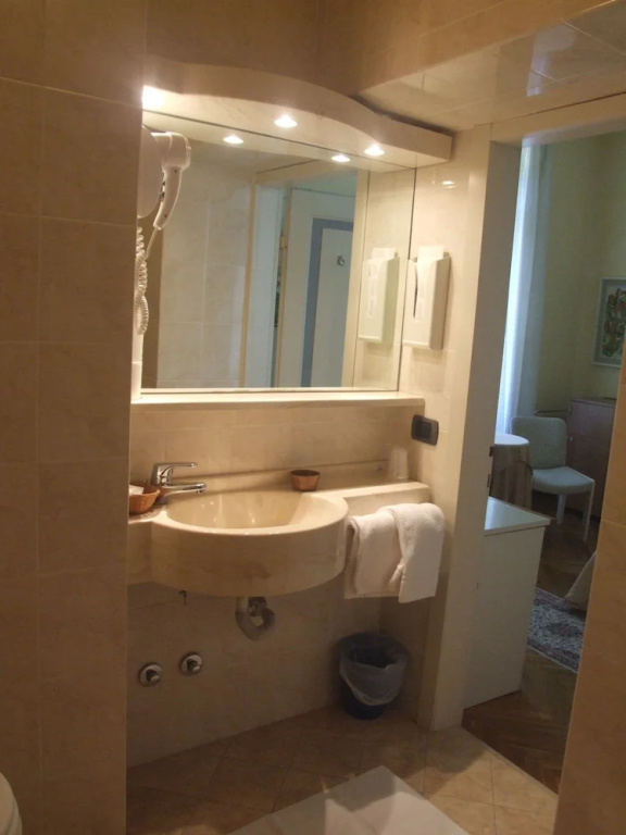 Economy Double room (full double bed)