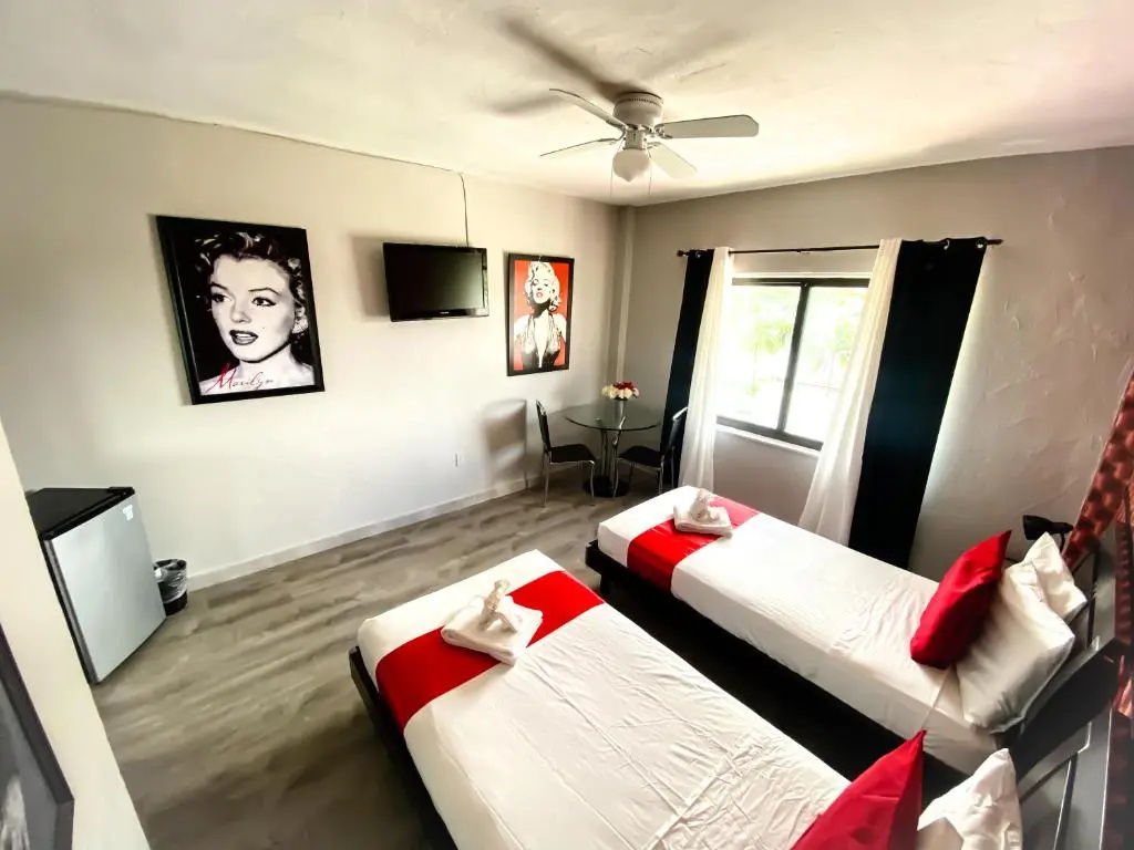 Standard Double room (twin beds)