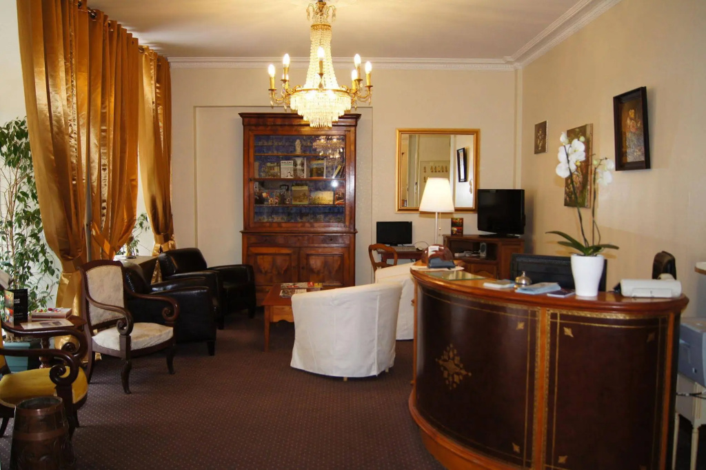 Voir la photo 2 — Balzac Hôtel