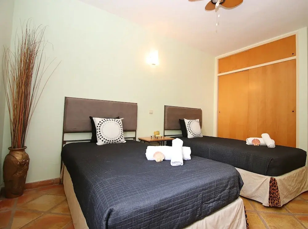 3 Bedrooms Villa with pool view