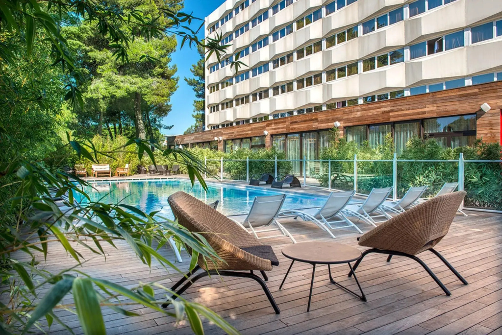 C Suites - Général