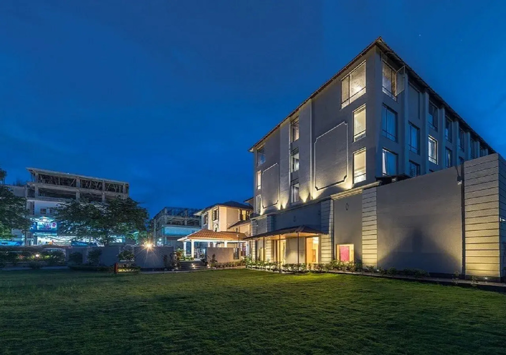 Hotel Cachar Club — фото