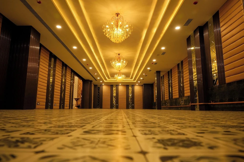 Hotel Adsan Heights — фото 1