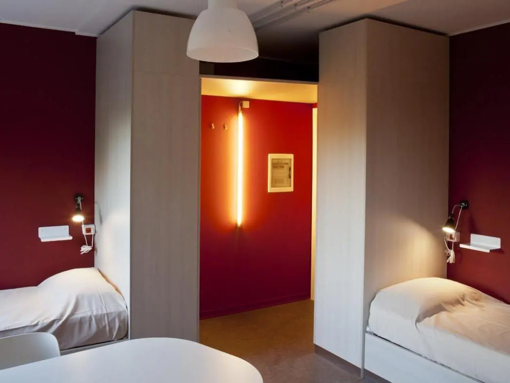 Double room (twin beds)