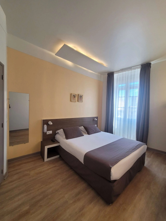 Standard Double room (full double bed)