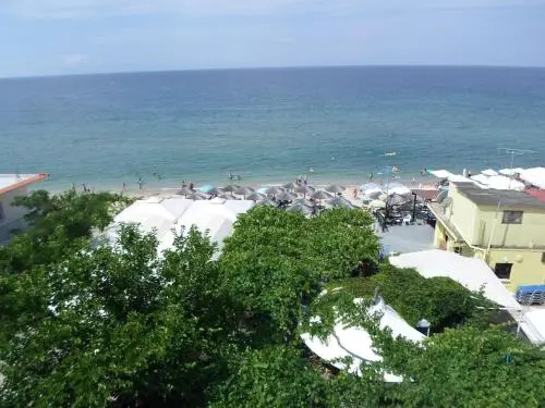 Beach & Waterfront