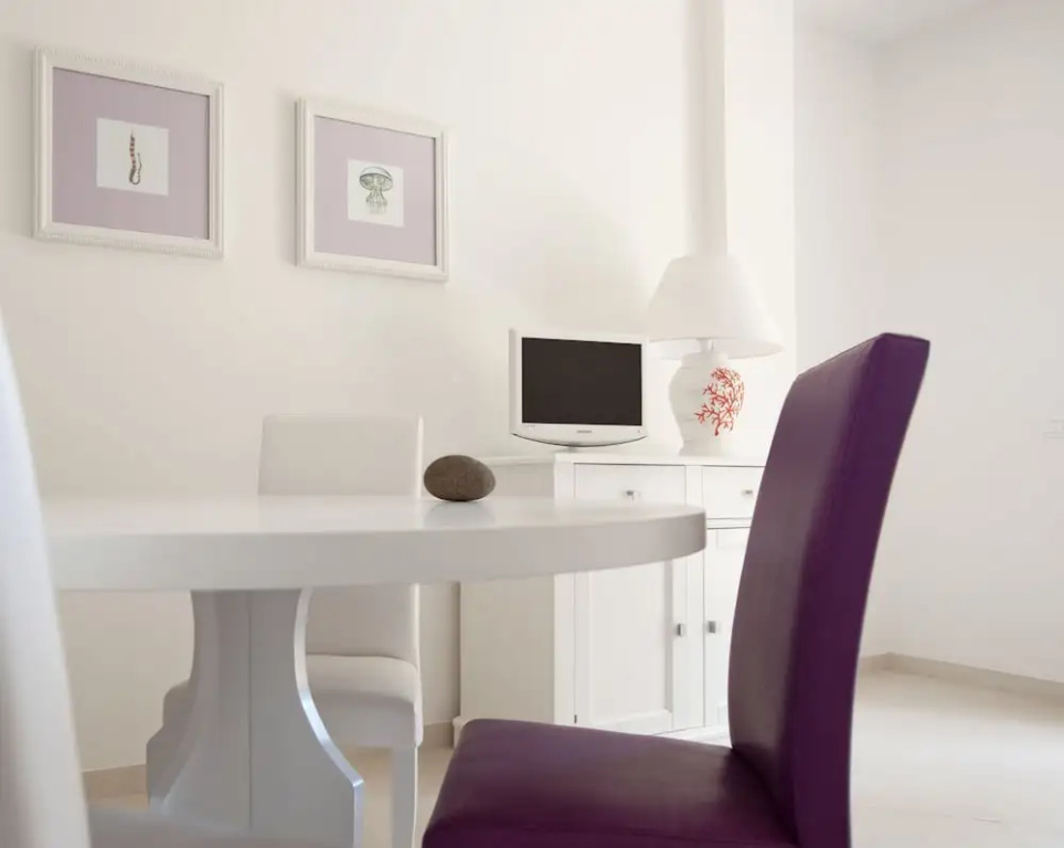 2 Bedrooms Family Apartment
