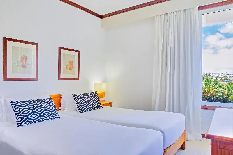 Vila Baleira Suites - Chambres