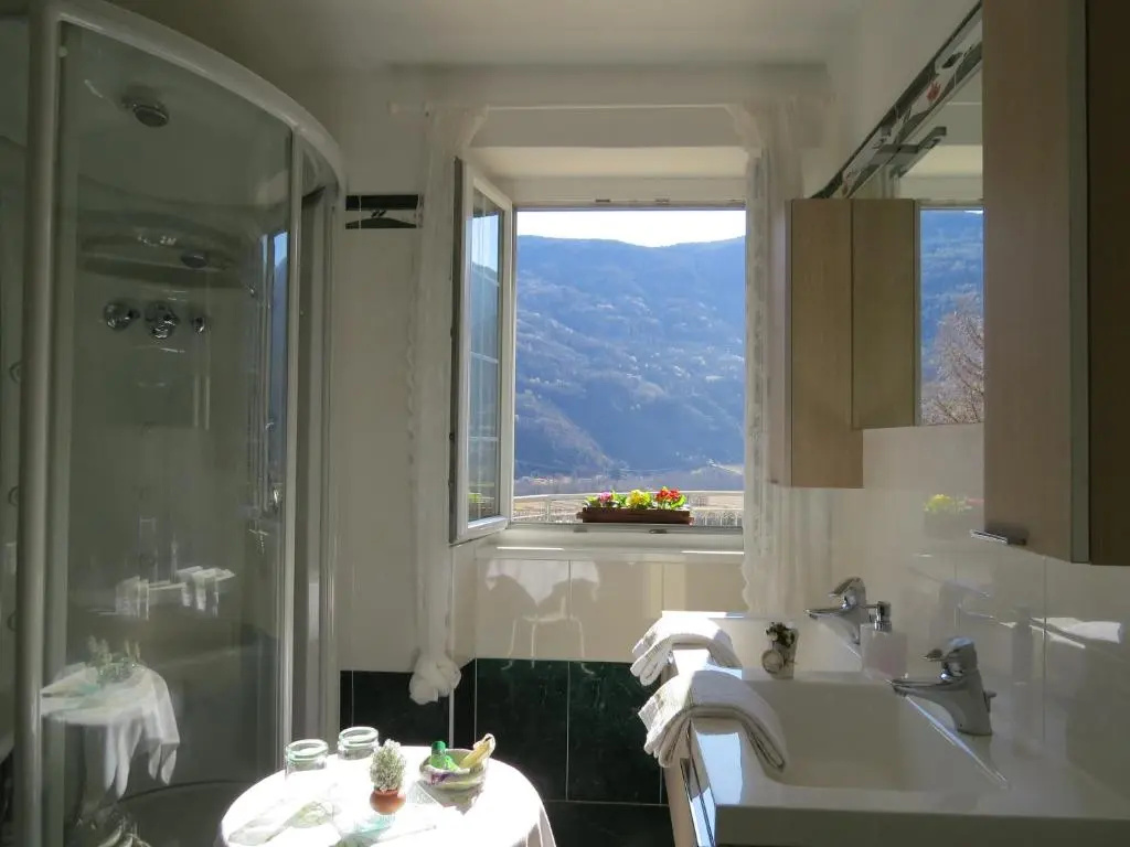 Standard Double room with balcony (full double bed)