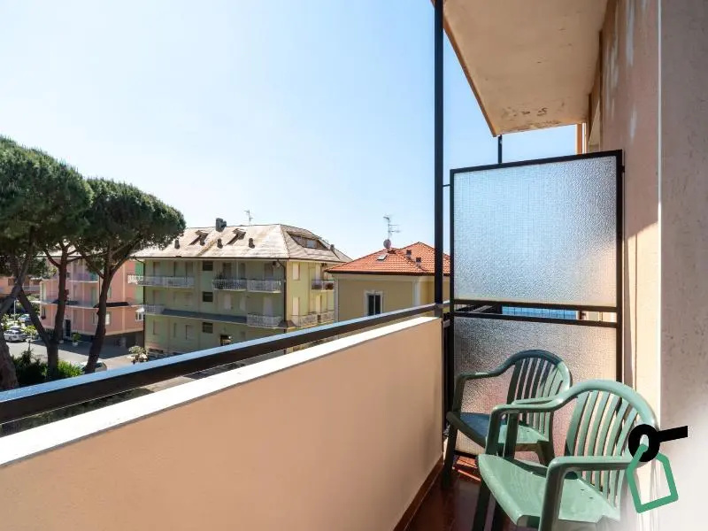 Superior Double room with balcony and with partial sea view (full double bed)