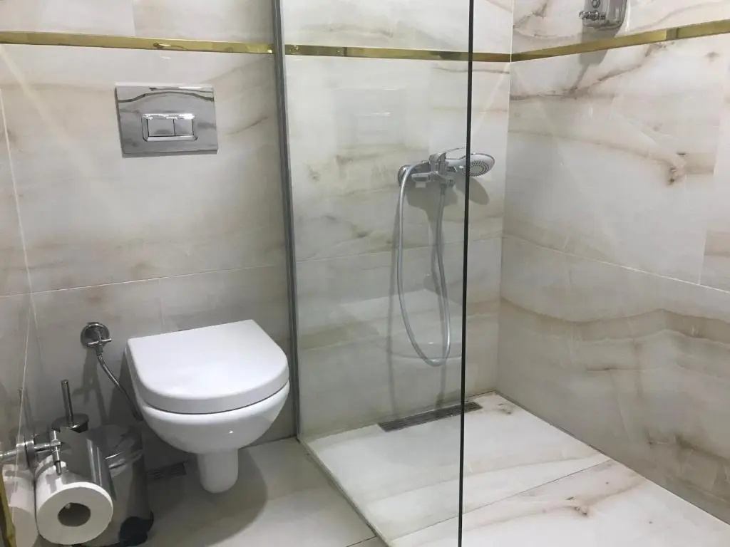 Standard Double room with balcony (full double bed)