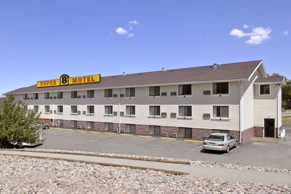 Super 8 by Wyndham Rapid City Rushmore Rd image