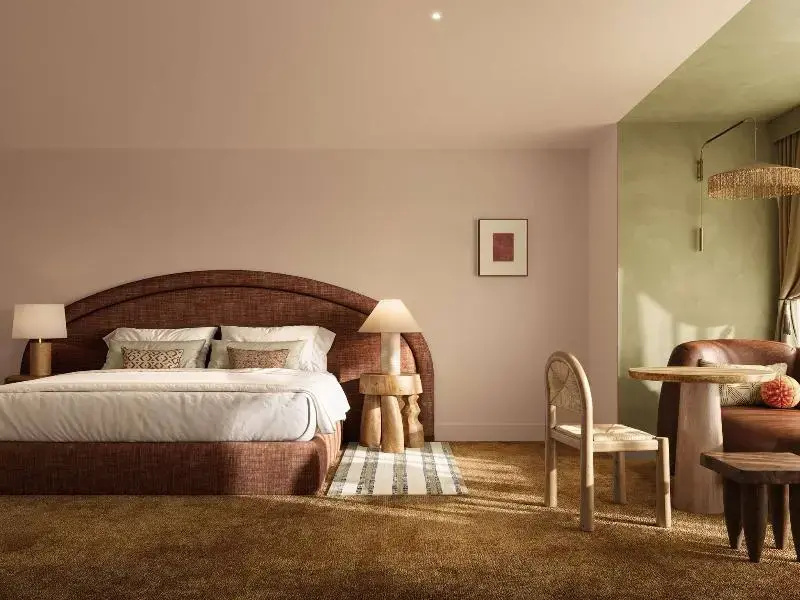 Standard Quadruple room with view