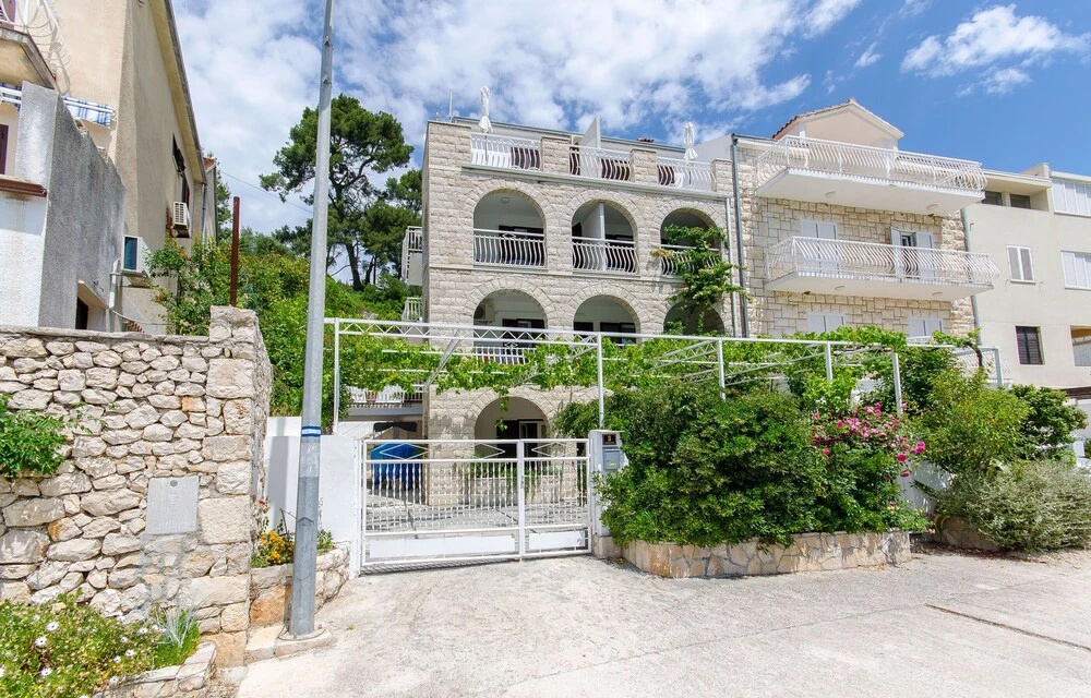 Apartments Seaside