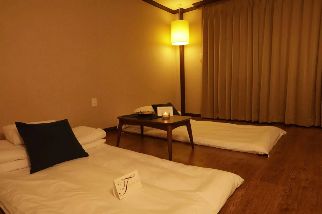 Yihua Hotel - фото 12