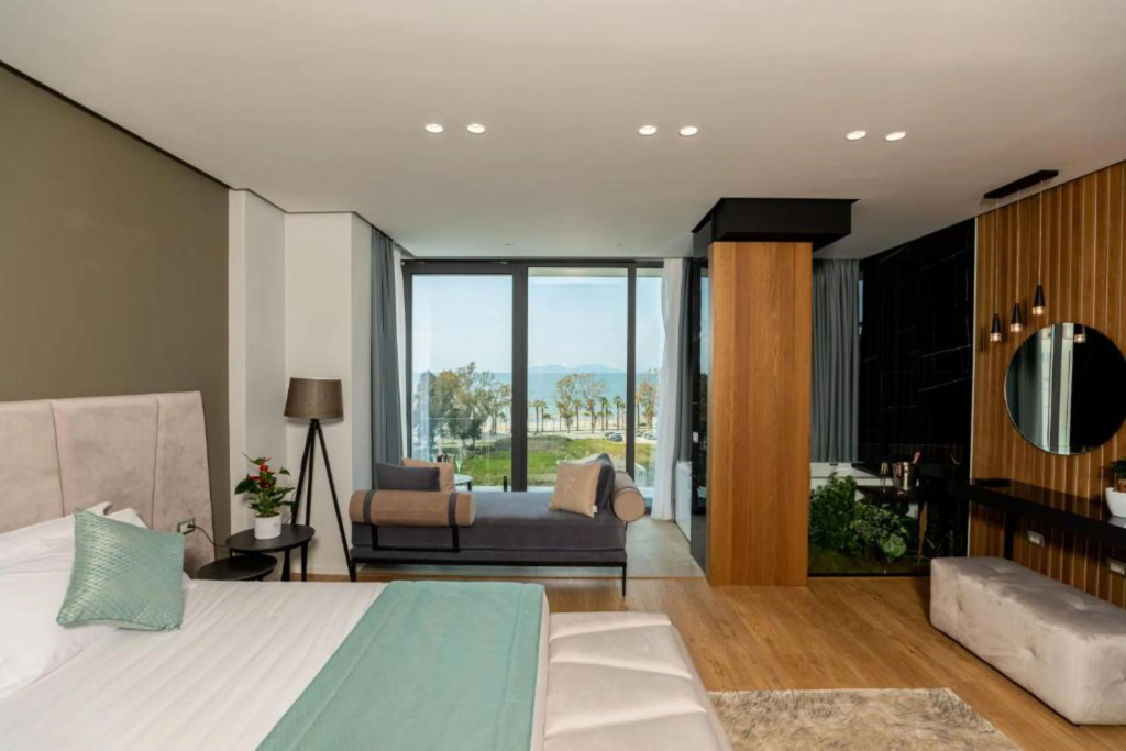 Ames Hotel & SPA — 4